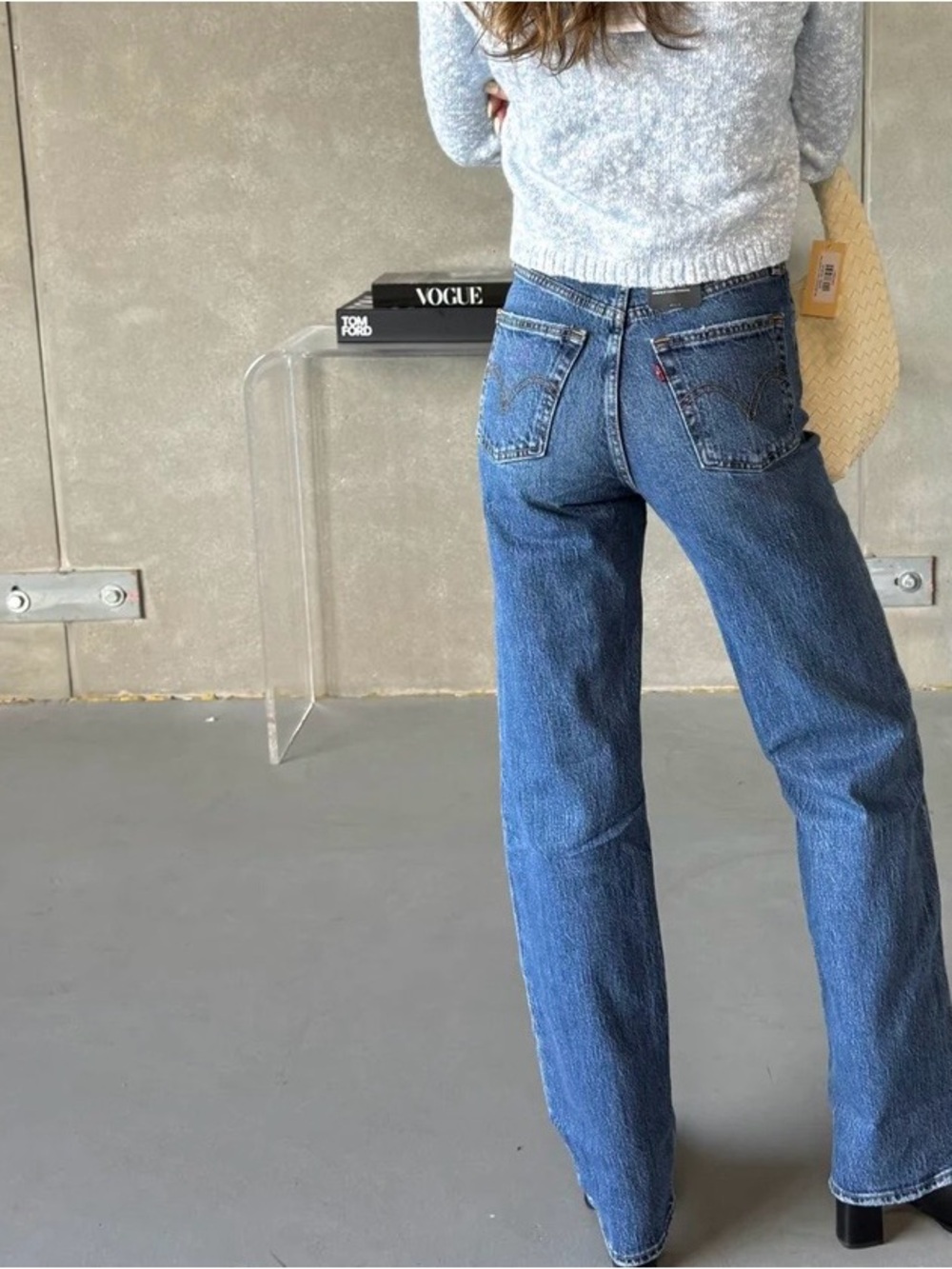 Levi's Straight Leg Jeans in Medium Blue Wash